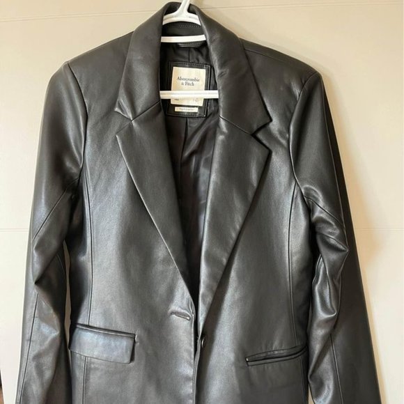Abercrombie vegan leather blazer - Picture 2 of 2